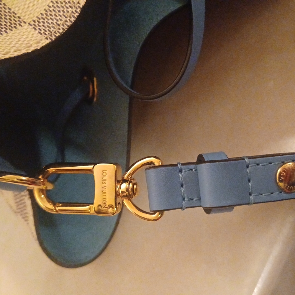 Authentic Louis Vuitton Neo noe - Picture 6 of 10